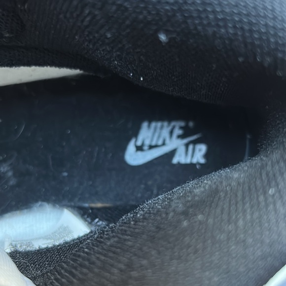 Nike Jordan 1 Mocha High - Picture 4 of 4